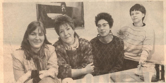 1988 traten Sybille Volkmann-Raue, Michaela Basner, Birgit Frielinghaus und Doris Reich als erste das Amt der Frauenbeauftragte an der Universität Dortmund an.