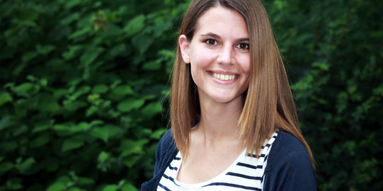 Jill Timmreck koordiniert alle Projekte des Gleichstellungsbüros, die sich an Schüler*innen richten.